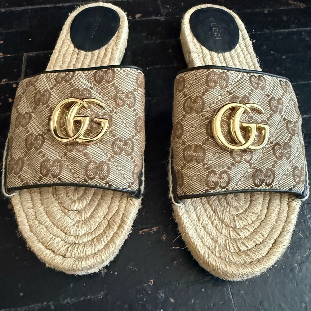 Gucci Beige and Gold Monogram Slides